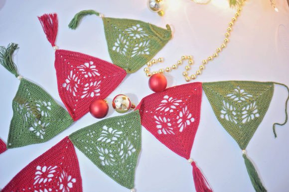 Oh Hello Christmas Bunting