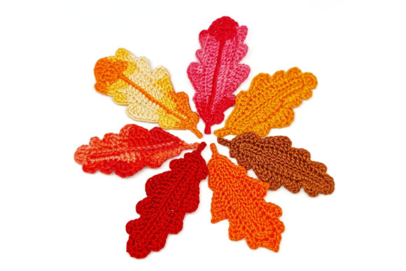 Realistic Oak Leaves
